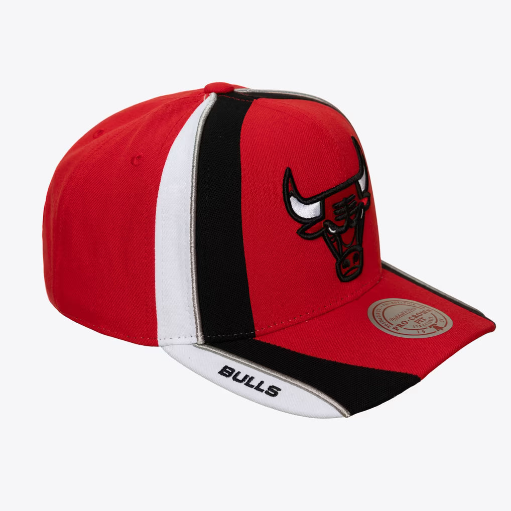 M&N NBA Chicago Bulls 404 Club Downforce Pro Snapback Hat