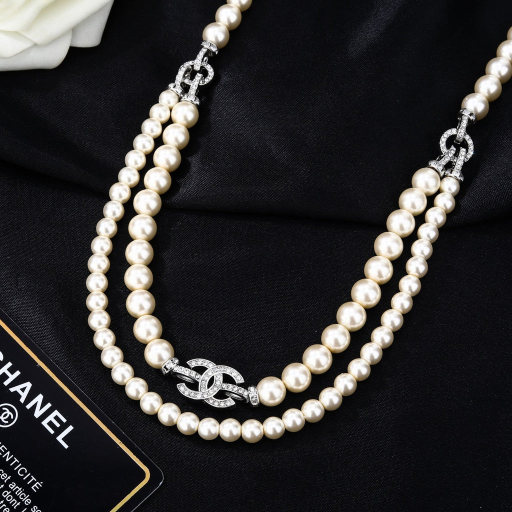 CHANEL 25S CHAIN BELT WITH PEARL STYLE 1 608643